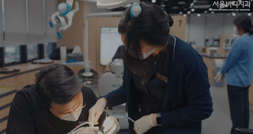천안 치아교정, 불당본점 서울비디치과의원에서는 치아교정 전문가의 충분한 경험과 노하우를 보유하고 있습니다.